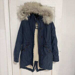 Hollister Utility Jacket Parka Coat Outwear Cozy Fur Hood